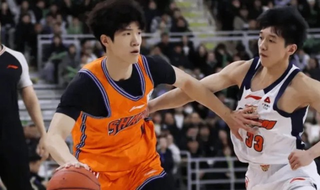 星空娱乐官方网站-上海两小将打服众人！小偰已胜任主控，马典成可取代刘礼嘉太全面|广东|偰李永炜|崔晓龙|袁堂文|哈桑-怀特塞德_新浪体育_新浪新闻