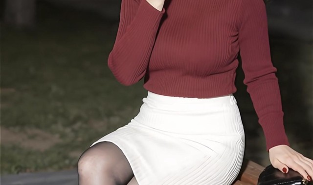 星空娱乐平台-这才是40岁左右的女性该有的穿搭