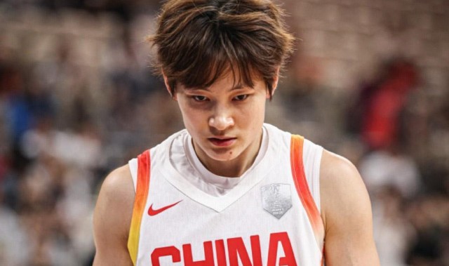 星空娱乐官方-杨力维：我认为长时间集训不是最优选择，我们也需要回归生活